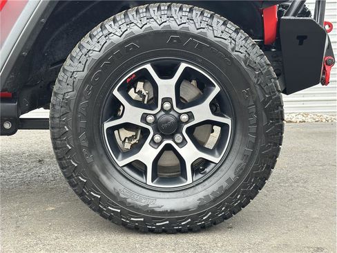 Used 2021 Jeep Wrangler Rubicon w/ LED Lighting Group AWD/4WD image 29