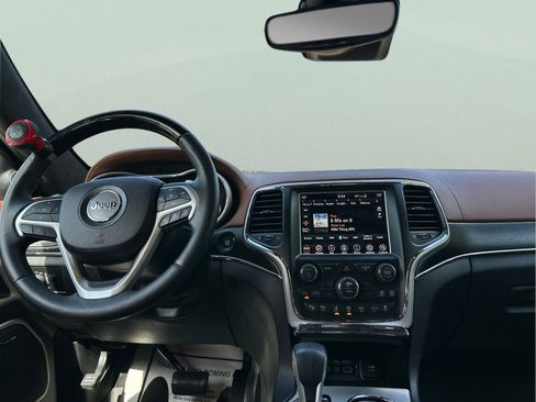 Certified 2018 Jeep Grand Cherokee Summit w/ Platinum Series Group AWD/4WD image 13