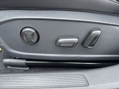 New 2026 Volkswagen Jetta SE FWD image 10