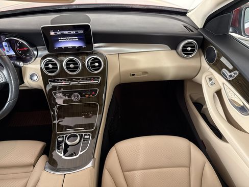 Used 2018 Mercedes-Benz C 300 Sedan w/ Premium Package image 25