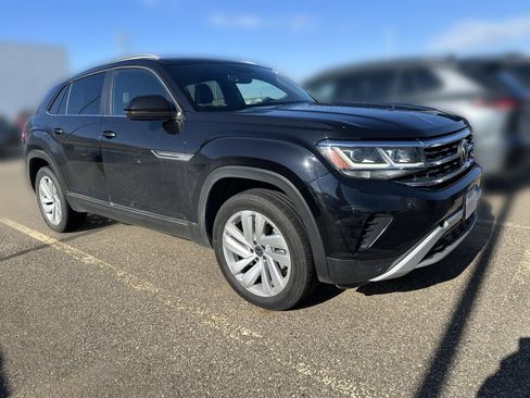 Used 2021 Volkswagen Atlas Cross Sport SE AWD/4WD image 2