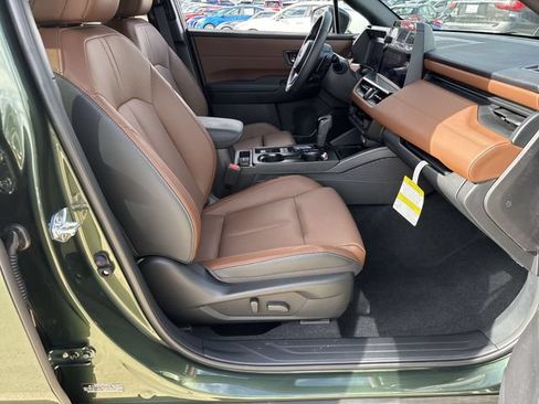 Used 2026 Subaru Outback Touring AWD/4WD image 14