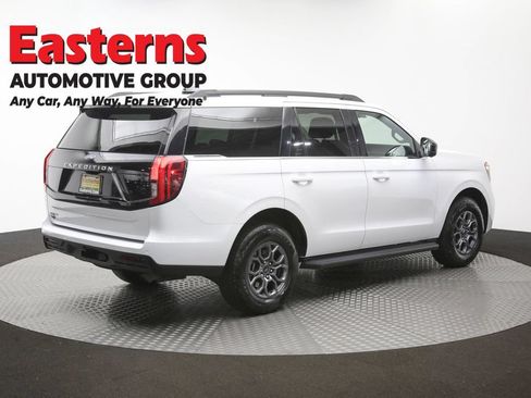 Used 2025 Ford Expedition Active AWD/4WD image 41