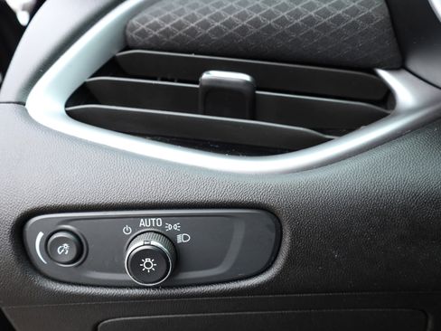 Used 2023 Chevrolet Malibu LT image 28