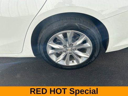 Used 2023 Chevrolet Malibu LT image 48