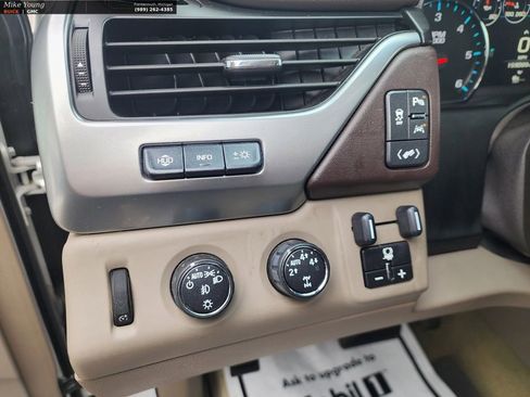 Used 2016 Chevrolet Suburban LTZ image 42