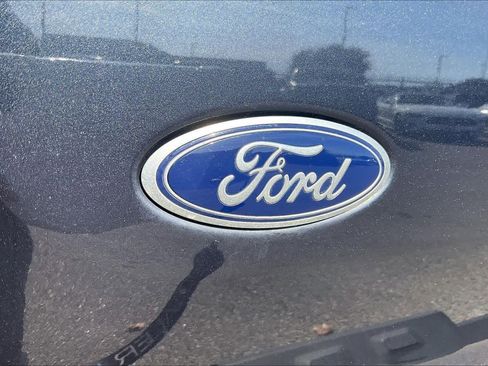 Used 2022 Ford F150 Lightning Lariat image 28