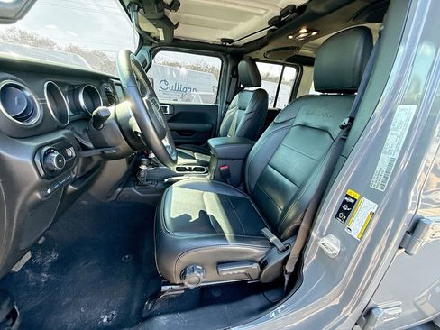 Used 2023 Jeep Wrangler Unlimited Sahara w/ Cold Weather Group image 23