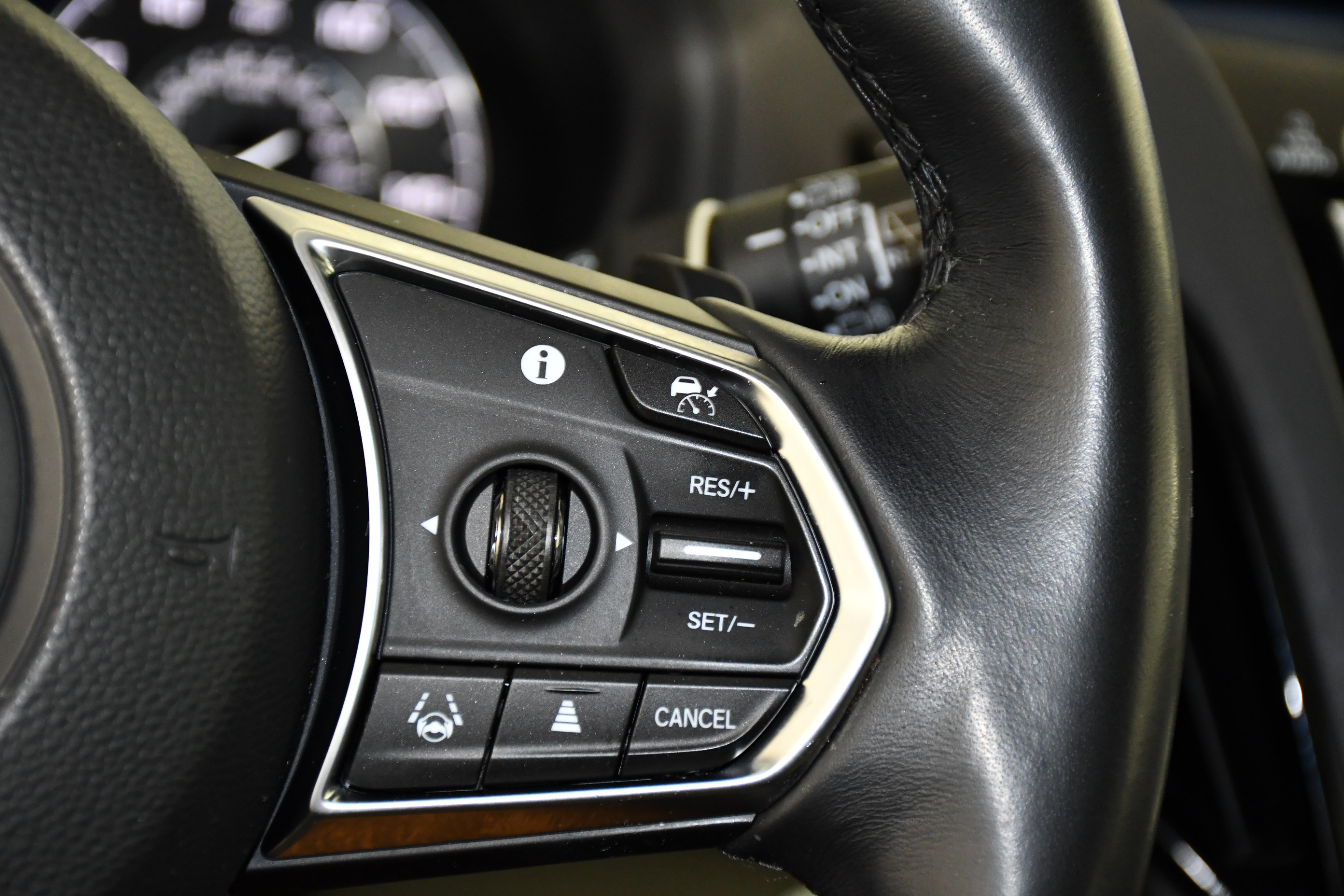 Certified 2024 Acura RDX w/ Advance Package AWD/4WD image 21