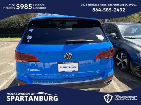 Used 2024 Volkswagen Taos SE image 3