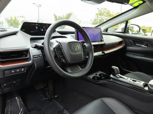 Certified 2023 Toyota Prius Prime FWD image 10