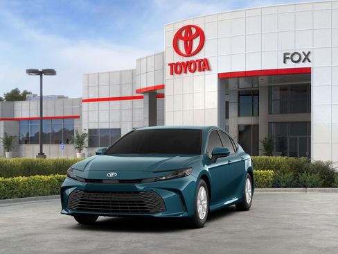New 2026 Toyota Camry LE AWD/4WD image 18