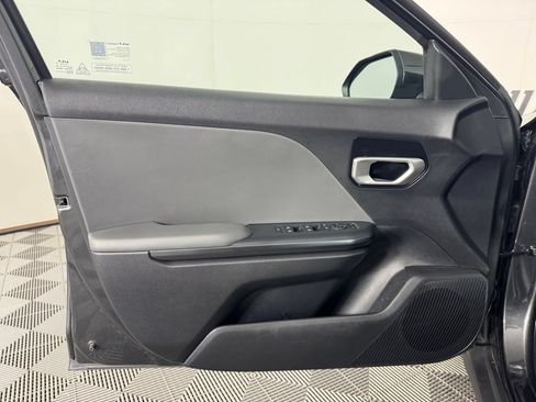 Used 2025 Kia K4 FWD image 9