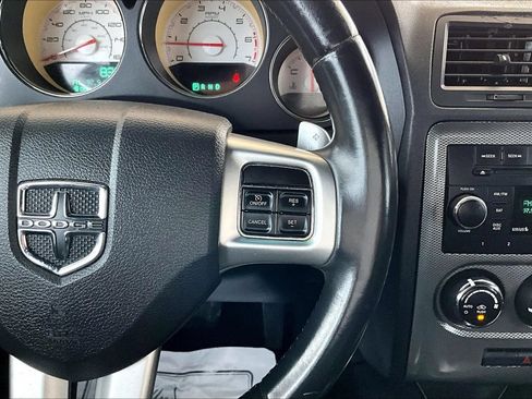 Used 2012 Dodge Challenger R/T RWD image 11