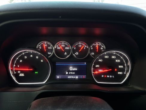 Used 2021 Chevrolet Silverado 1500 LT Trail Boss w/ Bed Protection Package image 10