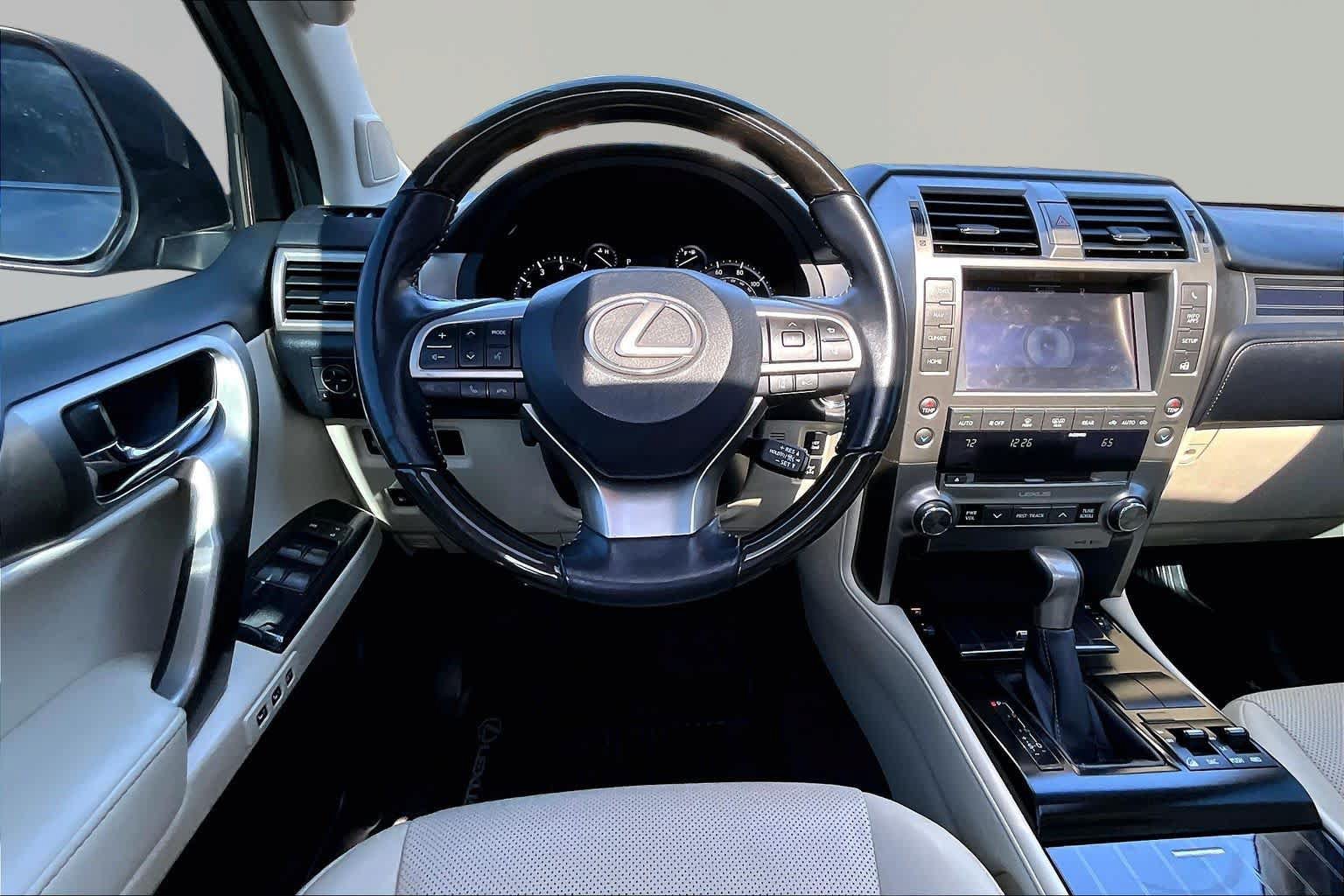 Used 2020 Lexus GX 460 Premium w/ Premium Package AWD/4WD image 5