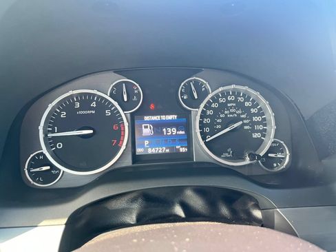 Used 2017 Toyota Tundra Platinum AWD/4WD image 13