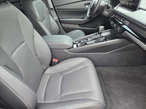 Certified 2025 Honda Accord Sport image 10