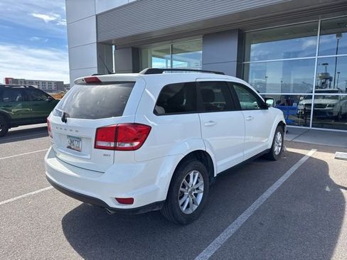 Used 2014 Dodge Journey SXT w/ Flexible Seating Group image 3