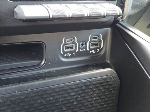 Used 2023 RAM 1500 Big Horn AWD/4WD image 30
