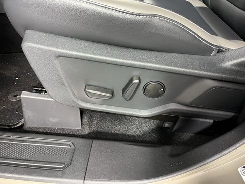 New 2025 Ford Bronco Outer Banks w/ Sasquatch Package image 15