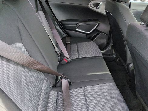 Used 2023 Kia Soul LX w/ LX Technology Package image 8