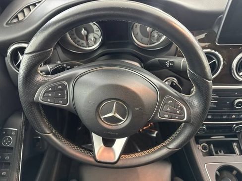 Used 2016 Mercedes-Benz GLA 250 4MATIC image 29