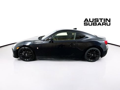Used 2018 Toyota 86 image 4