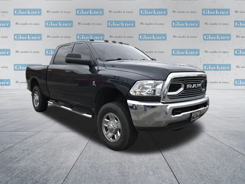 Used 2017 RAM 2500 Tradesman w/ Chrome Appearance Group image 3