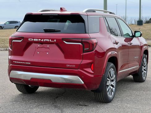 New 2026 GMC Terrain Denali w/ LPO, Floor Liner Package image 45