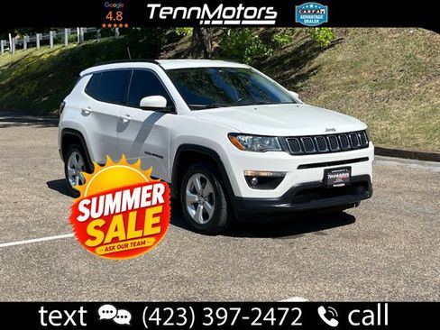 Used 2019 Jeep Compass Latitude w/ Popular Equipment Group AWD/4WD image 1