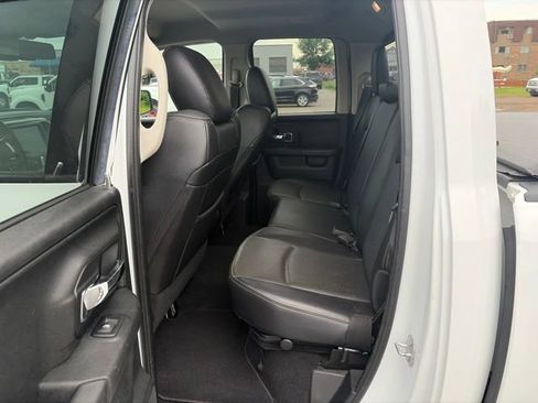 Used 2017 RAM 1500 Laramie AWD/4WD image 18