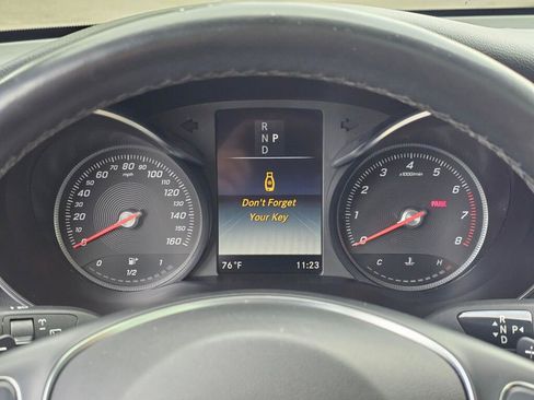 Used 2019 Mercedes-Benz GLC 300 4MATIC image 26