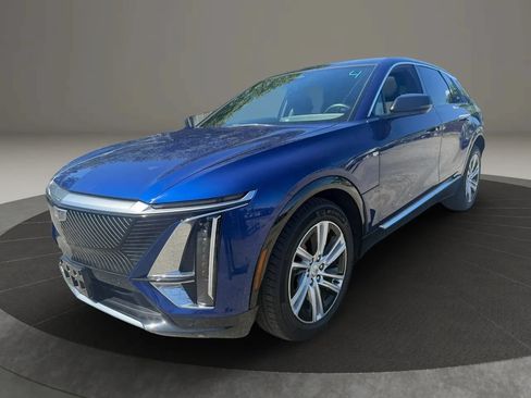 Used 2024 Cadillac Lyriq Tech AWD/4WD image 1