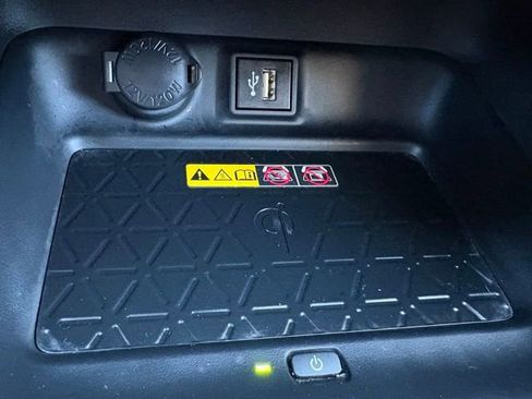 Used 2024 Toyota RAV4 XLE Premium image 16