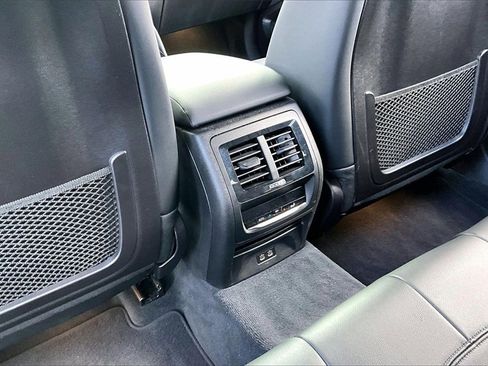 Used 2023 BMW X4 xDrive30i w/ Convenience Package image 33