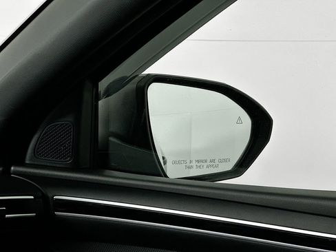 Used 2024 Hyundai Santa Cruz SEL image 24