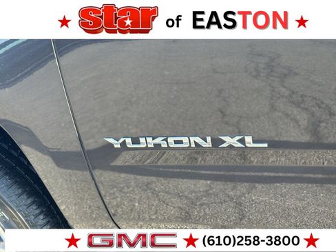 Used 2018 GMC Yukon XL SLE w/ SLE Value Package image 30