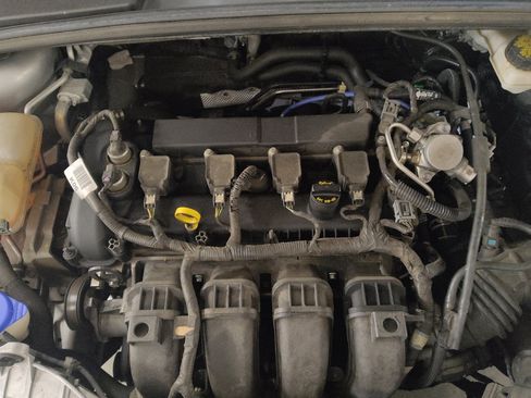 Used 2018 Ford Focus Titanium FWD image 30