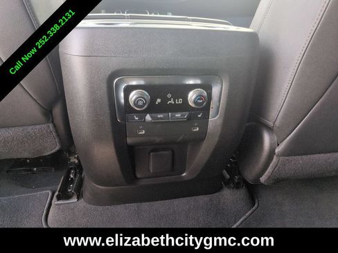 Used 2022 GMC Yukon SLT w/ SLT Premium Package AWD/4WD image 19