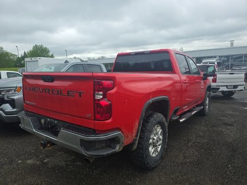 Used 2024 Chevrolet Silverado 2500 LT AWD/4WD image 6