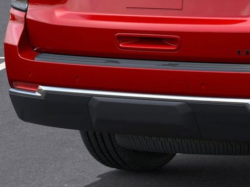 New 2026 Chevrolet Suburban LT w/ Comfort Package image 14