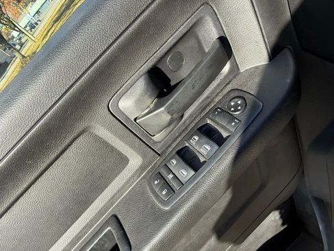 Used 2017 RAM 3500 Tradesman image 11