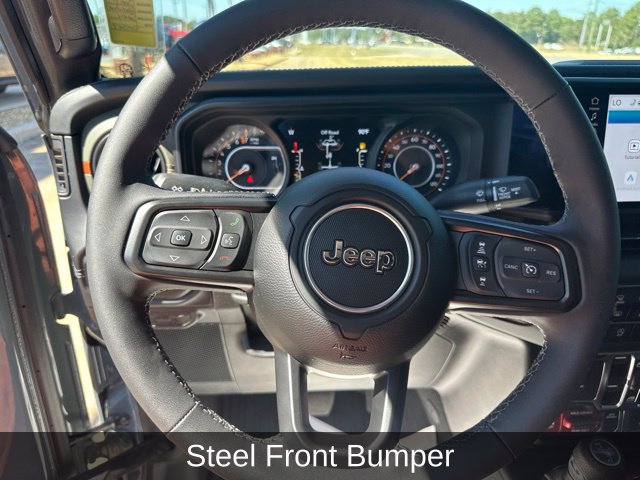 Used 2025 Jeep Gladiator Mojave AWD/4WD image 18