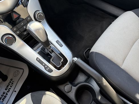 Used 2016 Chevrolet Cruze LS image 23