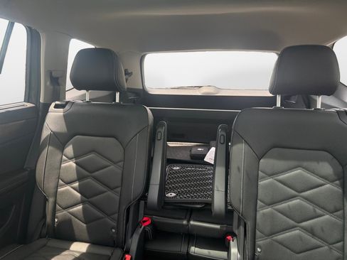 New 2026 Volkswagen Atlas SE FWD image 12
