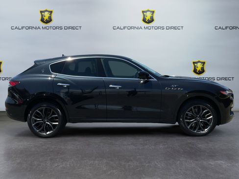Used 2024 Maserati Levante GT Ultima AWD/4WD image 4