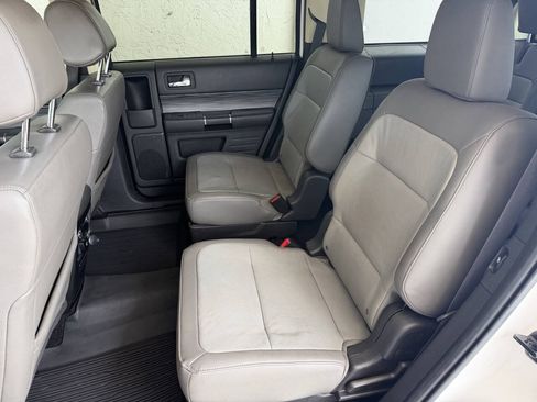 Used 2019 Ford Flex SEL w/ Equipment Group 202A AWD/4WD image 15