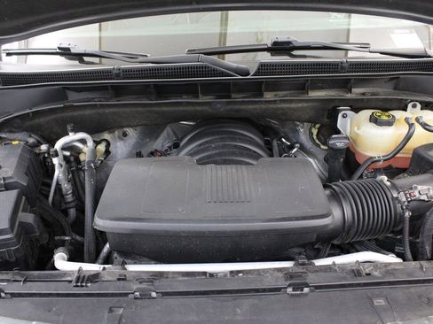 Used 2022 Cadillac Escalade Premium Luxury image 35