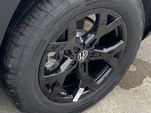 New 2026 Volkswagen Atlas Peak Edition AWD/4WD image 12